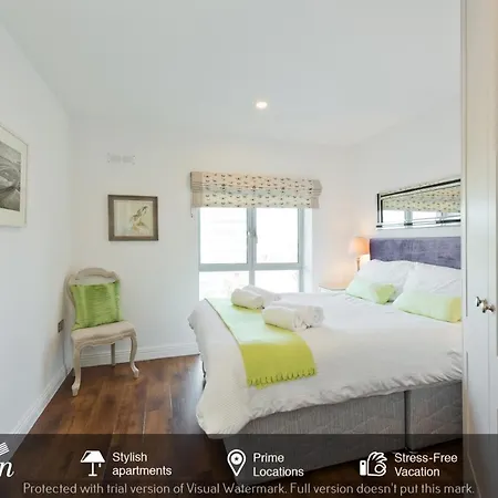 Sweet - Bright Christchurch Apartment